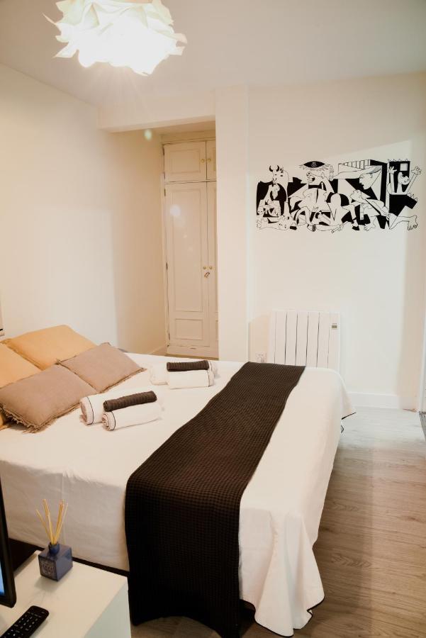 W3Inn La Latina Madrid Exterior photo